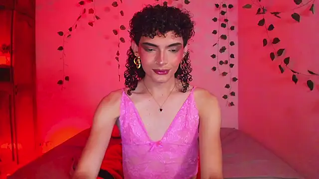 Snapshot of lucianromero chatting on September 8, 2025, 5:23 pm lucianromero online show from September 8, 2025, 5:23 pm