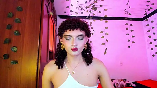 Snapshot of lucianromero chatting on November 28, 2025, 1:52 am lucianromero online show from November 28, 2025, 1:52 am