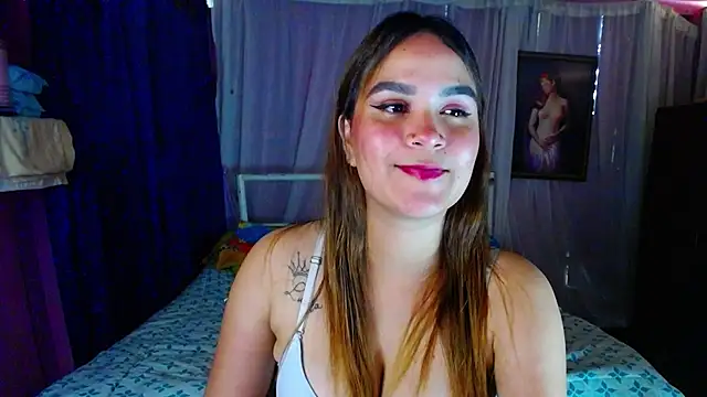 ZoeKuipers13 online show from February 13, 2025, 6:05 pm