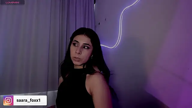 Snapshot of Sara_Foxx1 chatting on July 26, 2026, 5:53 pm Sara Foxx1 online show from July 26, 2026, 5:53 pm