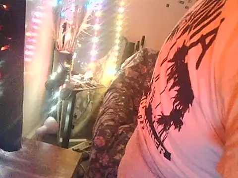 Snapshot of DaddyQuimHot chatting on March 6, 2025, 5:00 pm DaddyQuimHot online show from March 6, 2025, 5:00 pm