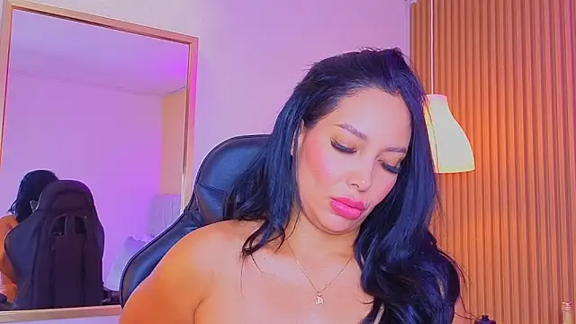 Dakota diaz  online show from April 22, 2026, 7:26 pm