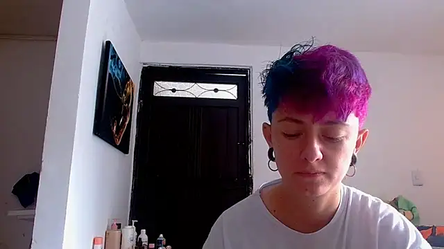 tomboyblue online show from May 19, 2026, 7:09 pm
