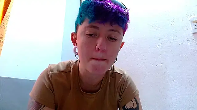 tomboyblue online show from July 2, 2026, 7:42 pm