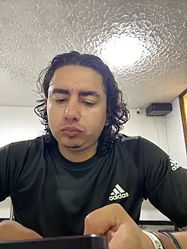 DanielGomez9 online show from March 16, 2026, 1:59 pm