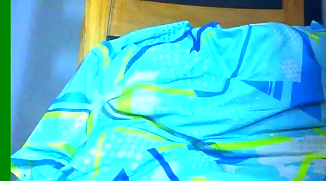 Ian zaenzz online show from January 3, 2025, 11:55 pm