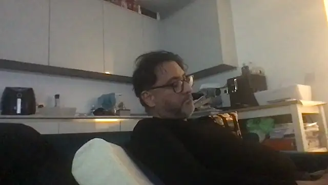 Robin007 online show from October 31, 2025, 2:29 pm