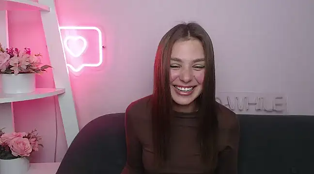 Snapshot of MilanaAngelAs chatting on March 18, 2025, 10:14 am MilanaAngelAs online show from March 18, 2025, 10:14 am