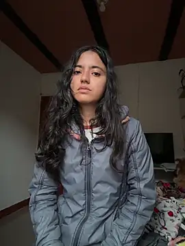 ViolettaSummer online show from March 6, 2026, 11:28 am