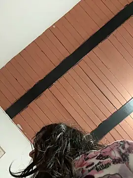 ViolettaSummer online show from April 16, 2026, 12:33 am