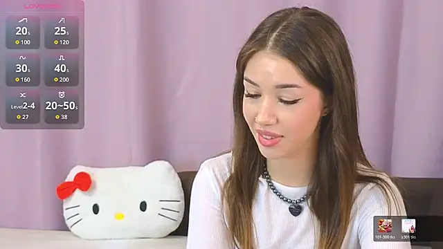 Snapshot of ellie_kramer chatting on July 18, 2026, 10:02 pm ellie kramer online show from July 18, 2026, 10:02 pm
