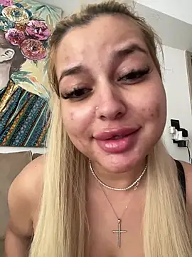 AllysonK online show from May 22, 2026, 11:49 am