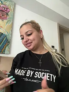 AllysonK online show from May 27, 2026, 12:35 pm
