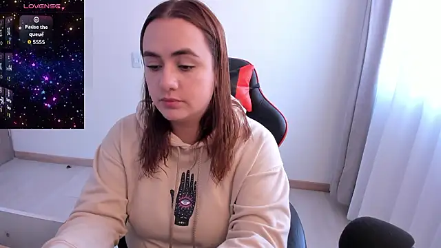 Snapshot of maryluna95 chatting on February 4, 2026, 4:35 pm maryluna95 online show from February 4, 2026, 4:35 pm