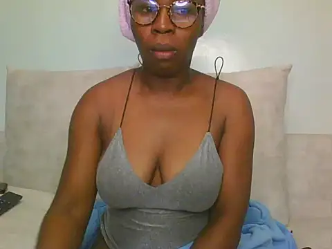 Snapshot of lisaa544 chatting on July 10, 2026, 4:06 am lisaa544 online show from July 10, 2026, 4:06 am