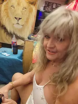 Snapshot of annika_lately chatting on July 12, 2026, 6:10 pm annika lately online show from July 12, 2026, 6:10 pm