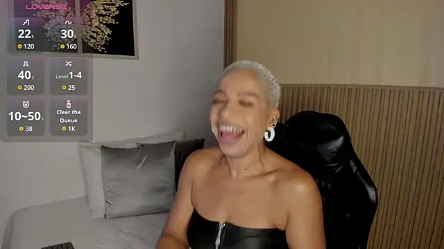 summer night  online show from April 7, 2026, 11:32 am