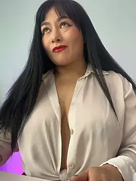 sharon leone26 online show from March 22, 2026, 8:34 pm