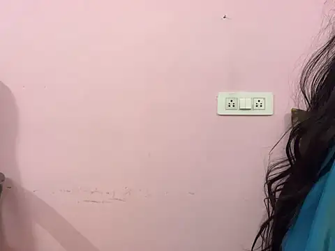 Snapshot of roshni-5 chatting on January 6, 2025, 4:44 pm roshni-5 online show from January 6, 2025, 4:44 pm