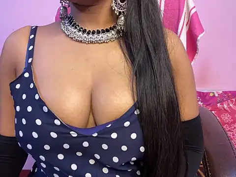 Snapshot of roshni-5 chatting on February 10, 2025, 9:04 pm roshni-5 online show from February 10, 2025, 9:04 pm