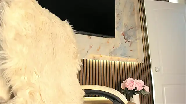 Snapshot of sally_009 chatting on September 27, 2025, 12:43 pm sally 009 online show from September 27, 2025, 12:43 pm