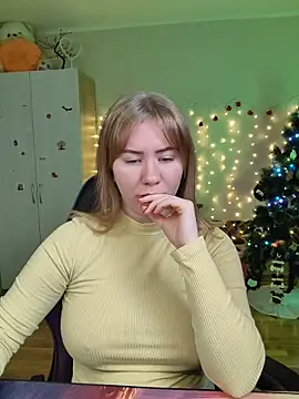 D0nna  online show from January 5, 2026, 11:19 pm