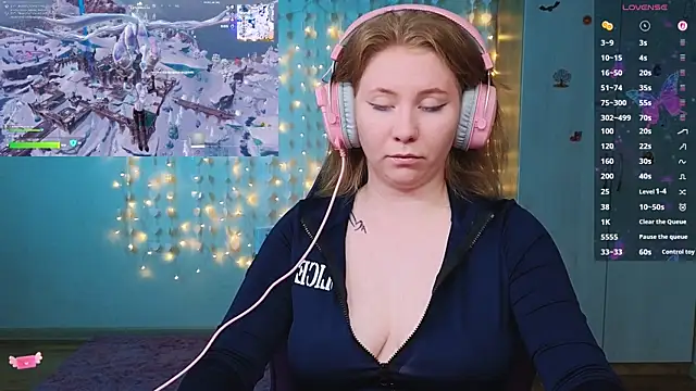 D0nna  online show from May 11, 2026, 5:54 pm