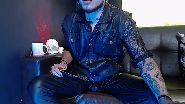 Snapshot of Dicaprioo_ chatting on May 14, 2026, 2:02 pm Dicaprioo online show from May 14, 2026, 2:02 pm