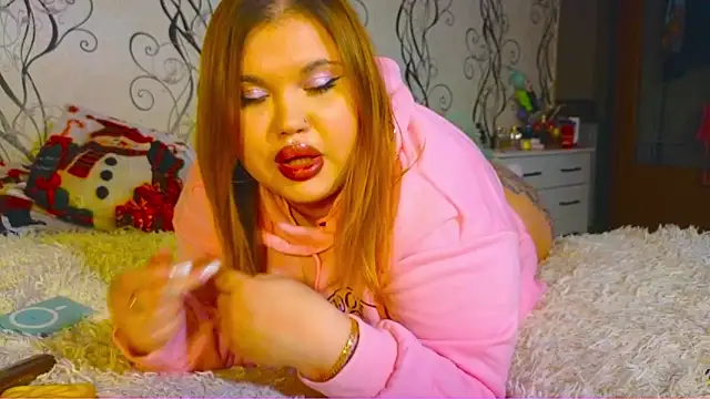 hi im Eva online show from November 30, 2025, 8:57 pm