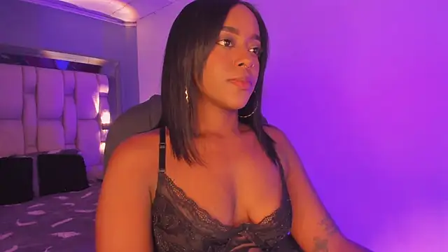 Snapshot of EmilyHaan chatting on January 23, 2025, 7:51 pm EmilyHaan online show from January 23, 2025, 7:51 pm