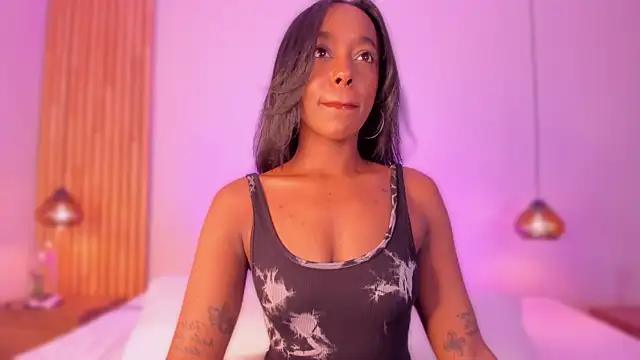 EmilyHaan online show from February 19, 2026, 7:54 pm