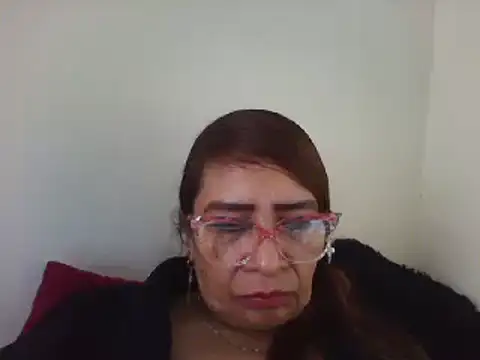 Snapshot of LITLESTAR chatting on December 6, 2024, 8:29 pm LITLESTAR online show from December 6, 2024, 8:29 pm