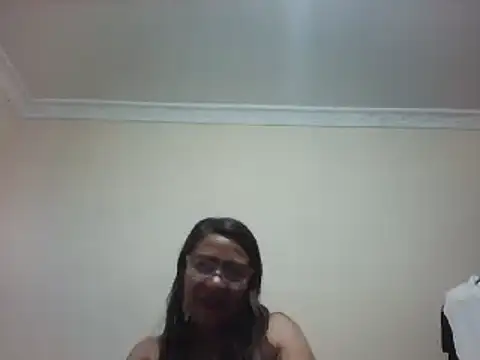 Snapshot of LITLESTAR chatting on December 9, 2024, 2:28 pm LITLESTAR online show from December 9, 2024, 2:28 pm