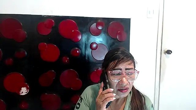 Snapshot of LITLESTAR chatting on February 20, 2025, 6:46 pm LITLESTAR online show from February 20, 2025, 6:46 pm