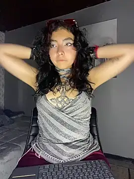 Snapshot of _Gothiccbitch_ chatting on March 7, 2025, 3:19 am  Gothiccbitch  online show from March 7, 2025, 3:19 am