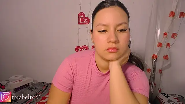 Mia  reys online show from March 8, 2025, 10:32 am