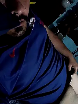 GILBERTHOR92 online show from February 25, 2026, 4:00 am