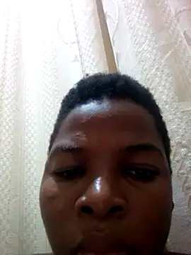 Snapshot of Russell_hun chatting on January 31, 2025, 3:52 am Russell hun online show from January 31, 2025, 3:52 am