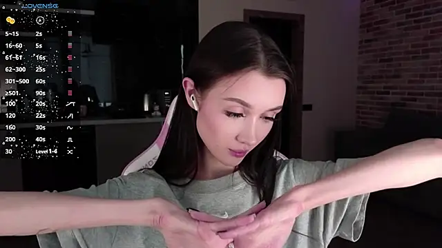 sweetiebones online show from December 29, 2024, 7:06 am