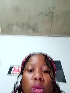 PerfectionBerrie online show from November 6, 2025, 9:54 am