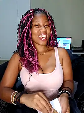 PerfectionBerrie online show from November 15, 2025, 3:52 pm