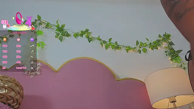 EmmaCrush online show from September 10, 2025, 9:15 pm