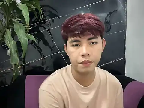 hoenika online show from April 26, 2026, 8:28 pm