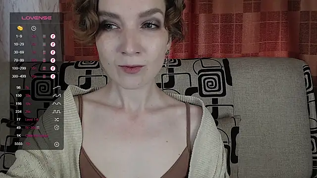 TinaWince online show from June 11, 2026, 4:43 am