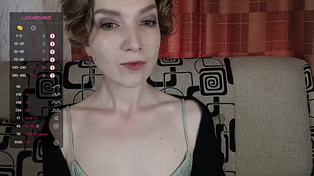 Snapshot of TinaWince chatting on June 13, 2026, 4:54 am TinaWince online show from June 13, 2026, 4:54 am