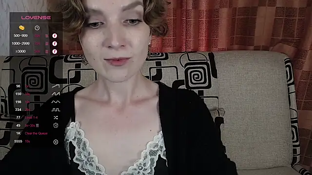 Snapshot of TinaWince chatting on June 18, 2026, 9:14 am TinaWince online show from June 18, 2026, 9:14 am