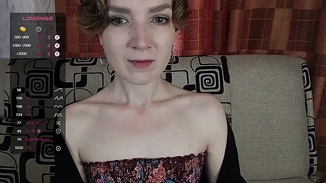 Snapshot of TinaWince chatting on June 21, 2026, 4:59 am TinaWince online show from June 21, 2026, 4:59 am