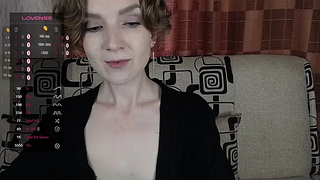 Snapshot of TinaWince chatting on June 26, 2026, 4:39 am TinaWince online show from June 26, 2026, 4:39 am