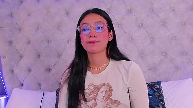 Snapshot of dafne_bss chatting on June 25, 2026, 7:02 am dafne bss online show from June 25, 2026, 7:02 am