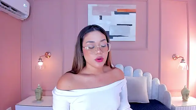 Snapshot of mara_brooks chatting on January 14, 2025, 6:38 pm mara brooks online show from January 14, 2025, 6:38 pm